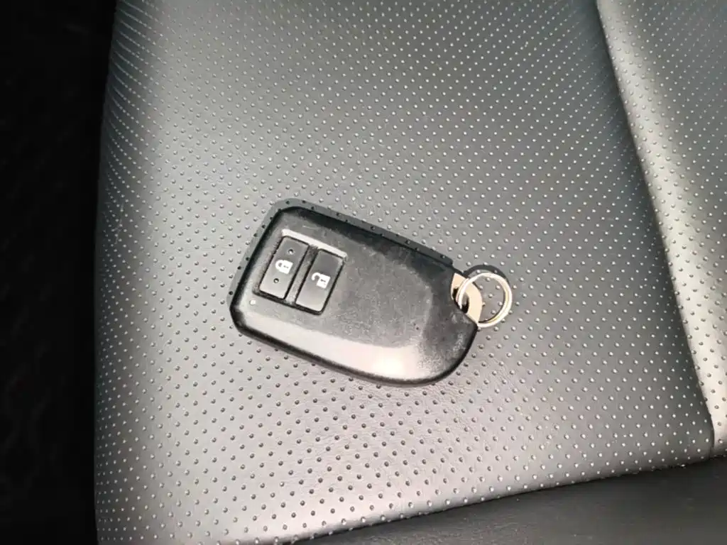 Toyota Yaris L — миниатюра 9