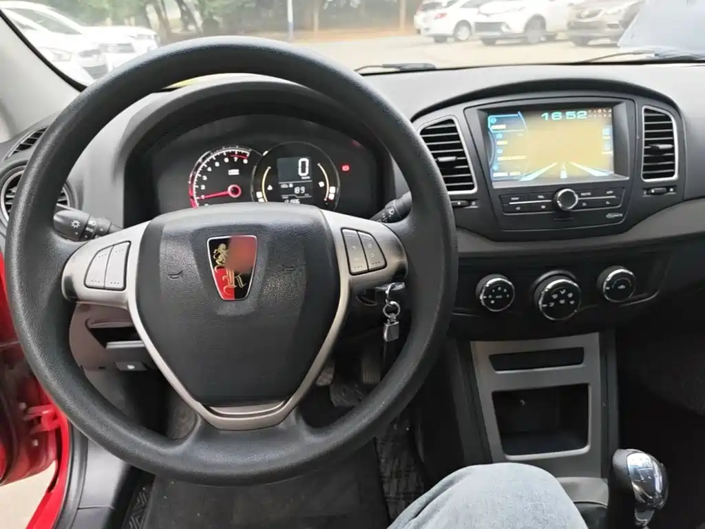 Roewe 350 — миниатюра 6