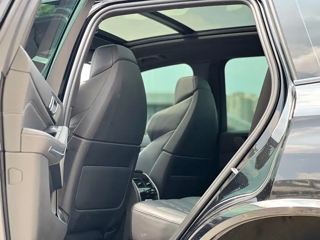 BMW X5 M — миниатюра 5