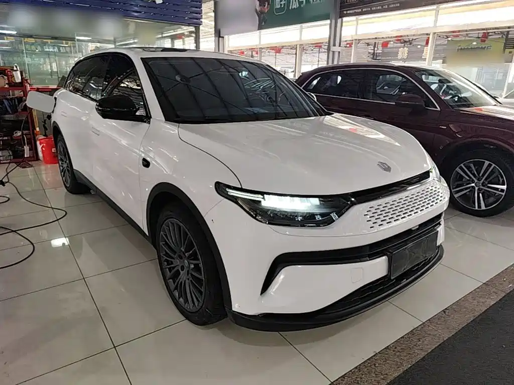 Leapmotor Leapmotor C11 — миниатюра 4