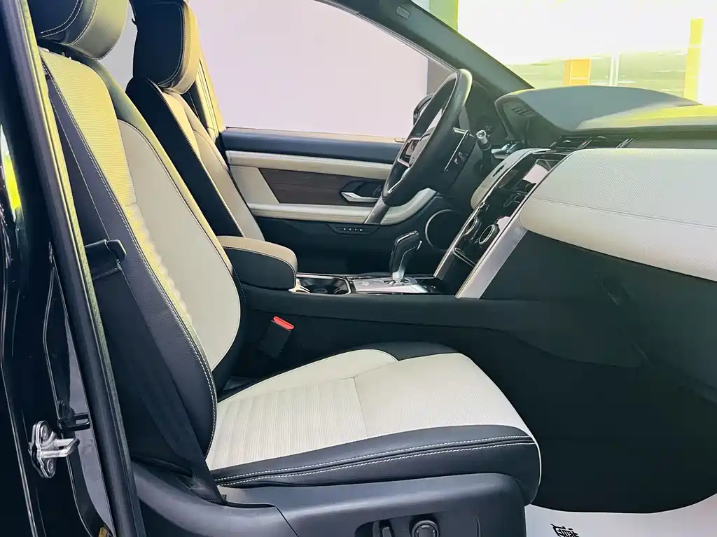 Land Rover Discovery Sport — миниатюра 10