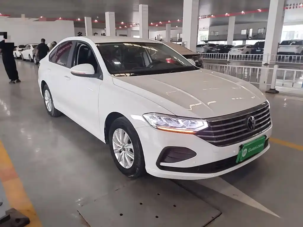 Volkswagen Lavida — миниатюра 4