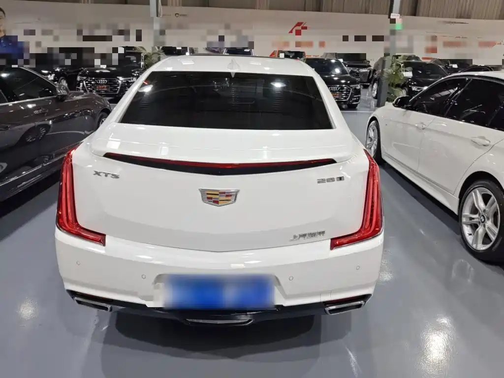 Cadillac XTS — миниатюра 7
