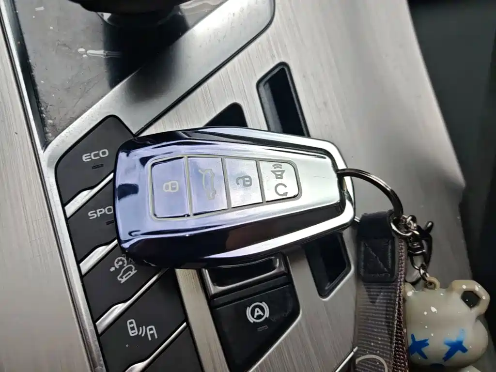Geely Binyue — миниатюра 9