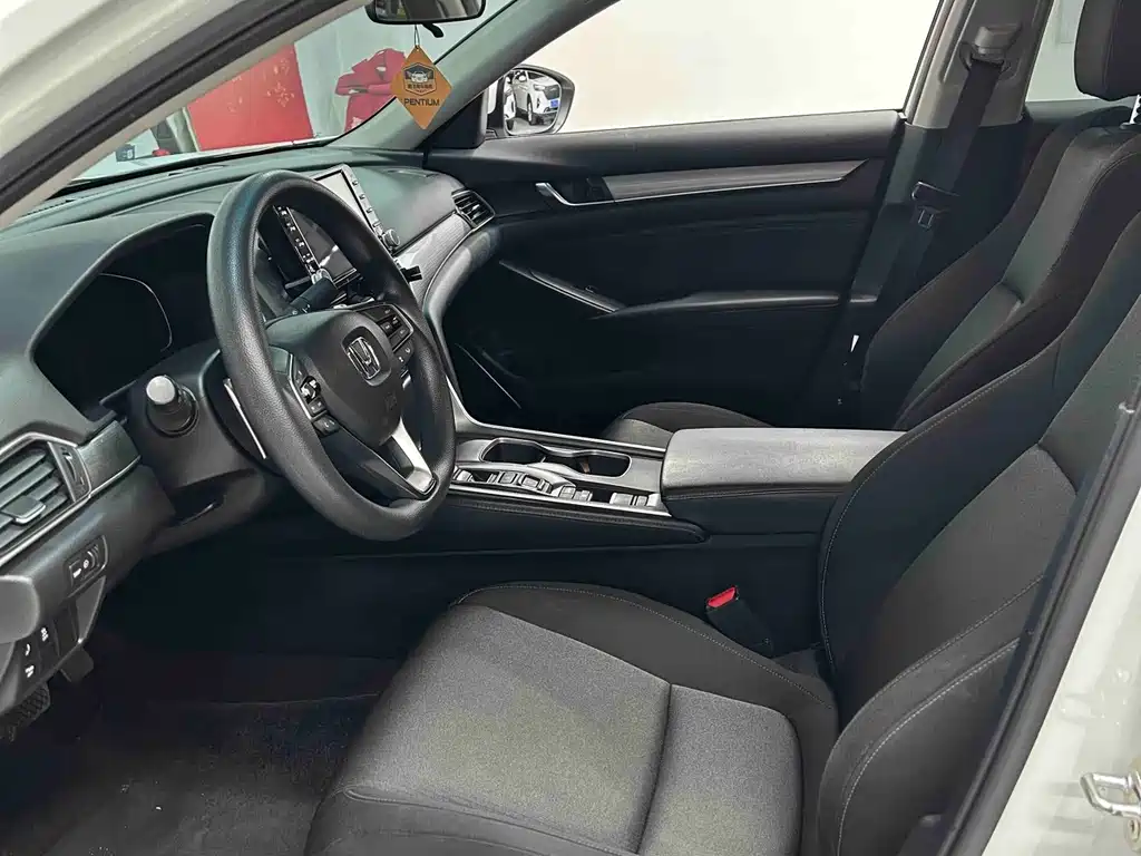 Honda Accord — миниатюра 7