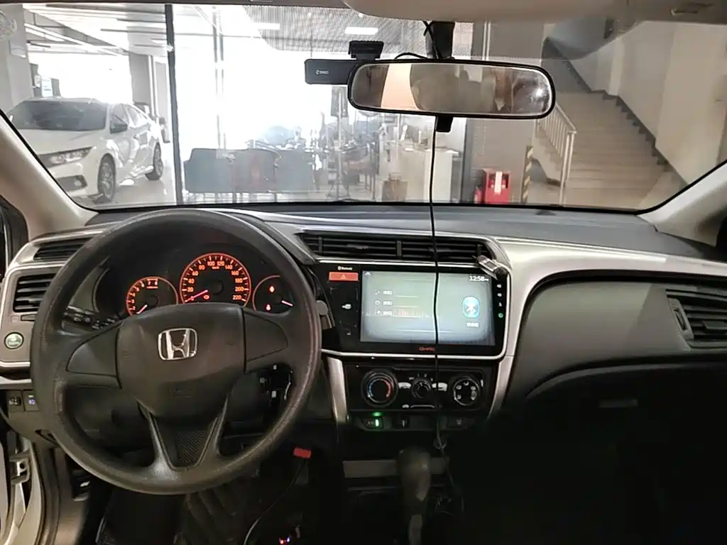 Honda City — миниатюра 10