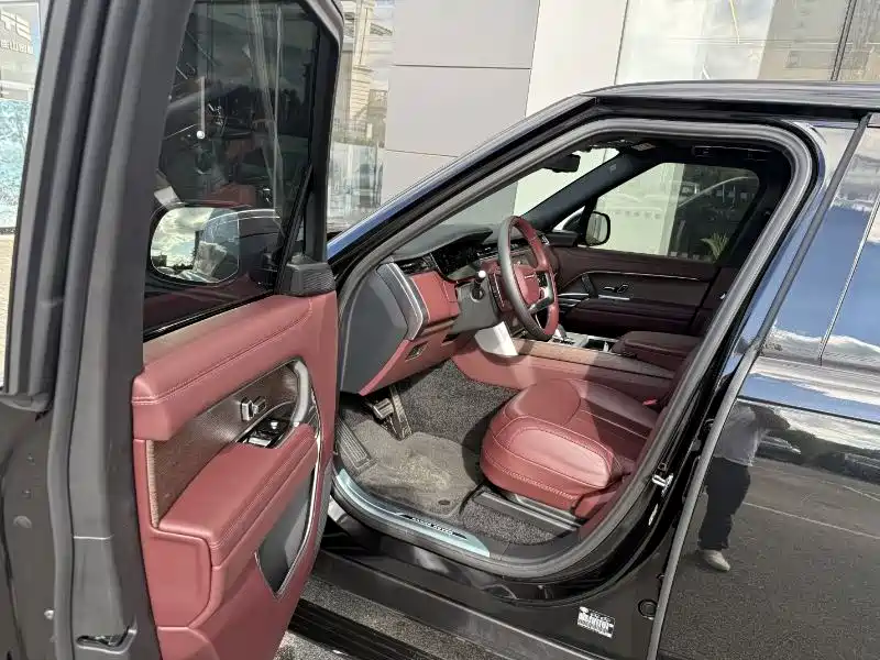 Land Rover Range Rover — миниатюра 5