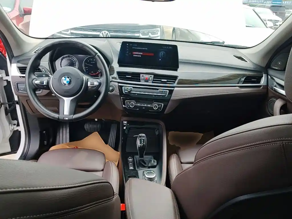 BMW X1 — миниатюра 10