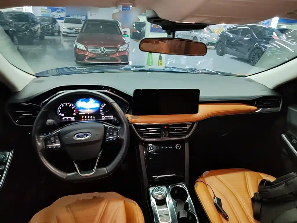 Ford Escape — миниатюра 10