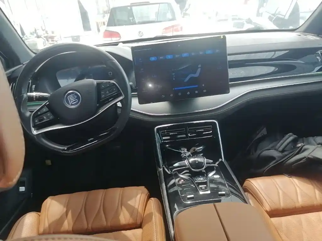 BYD Tang New Energy — миниатюра 10