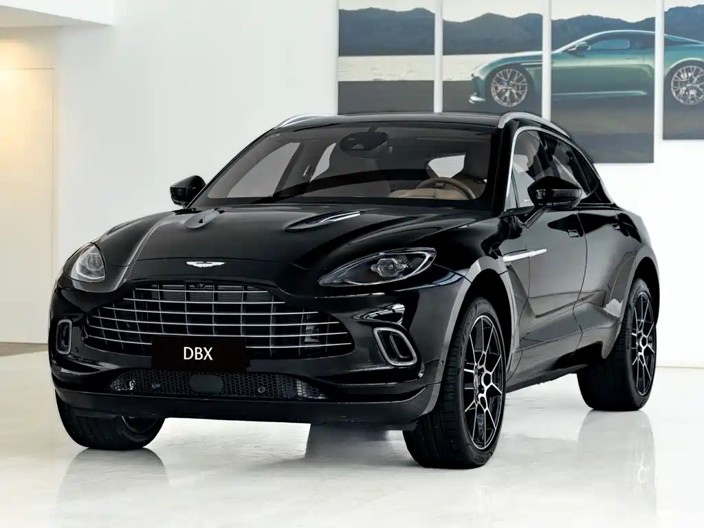 Aston Martin DBX 2024 4.0T V8