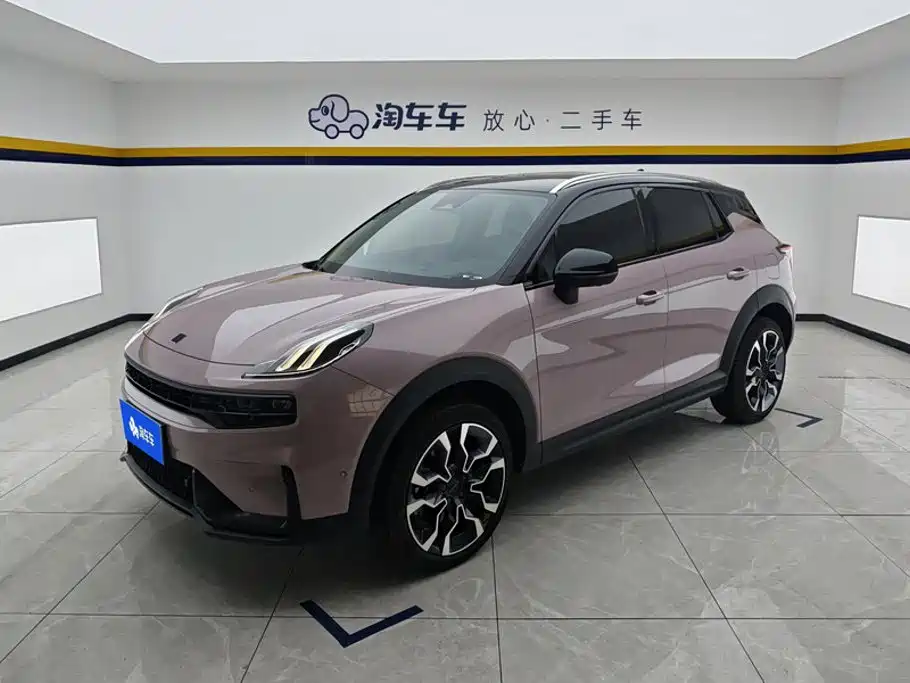 Lynk & Co 06