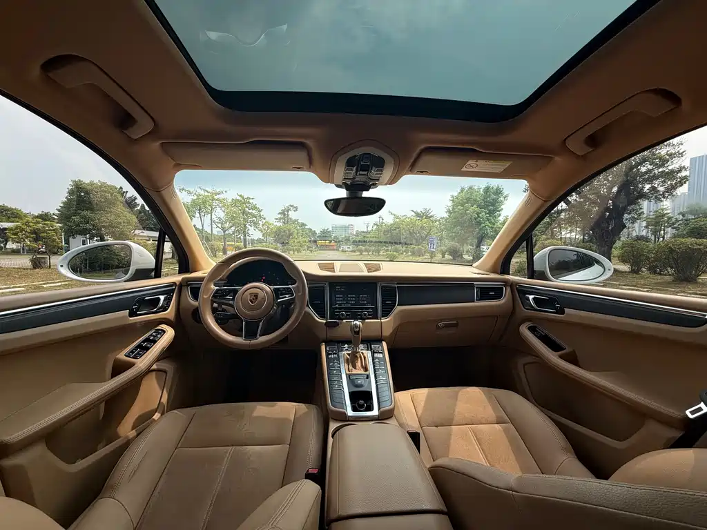 Porsche Macan — миниатюра 15