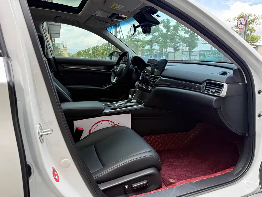 Honda Accord 2022 260TURBO Luxury