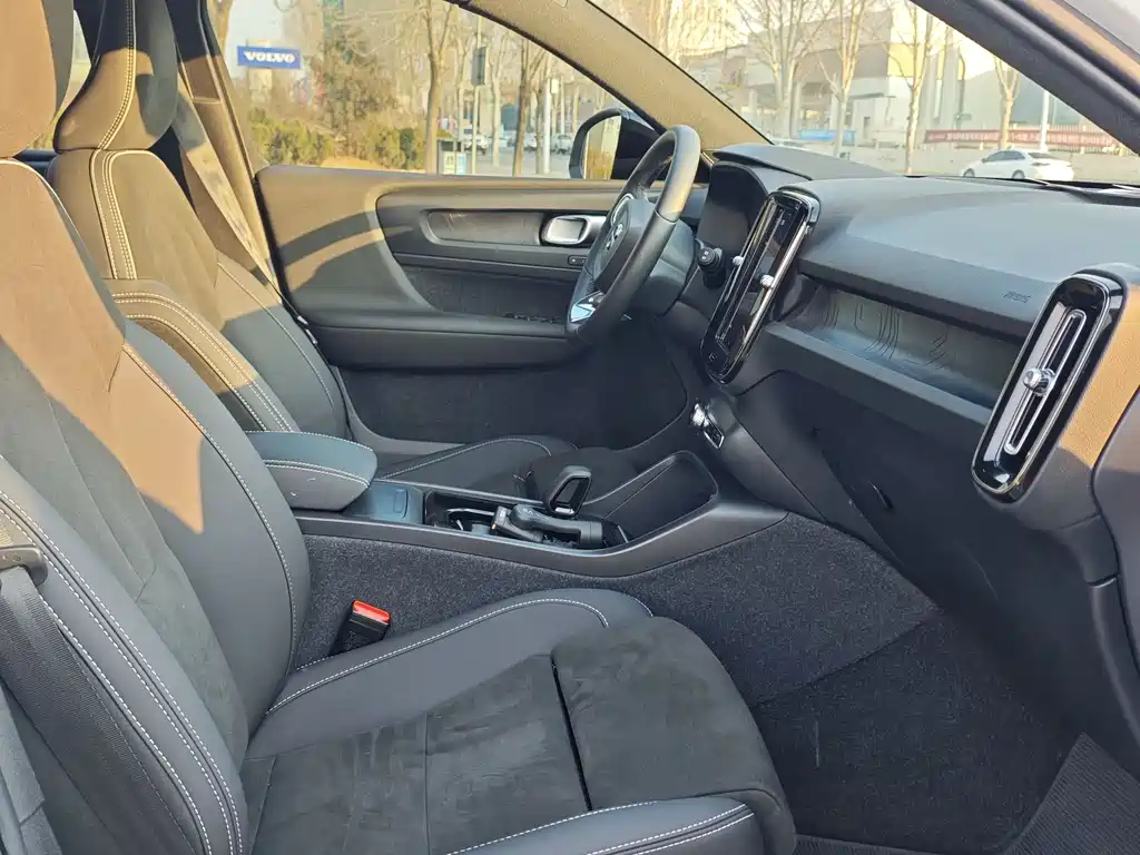 VOLVO XC40 NEW ENERGY