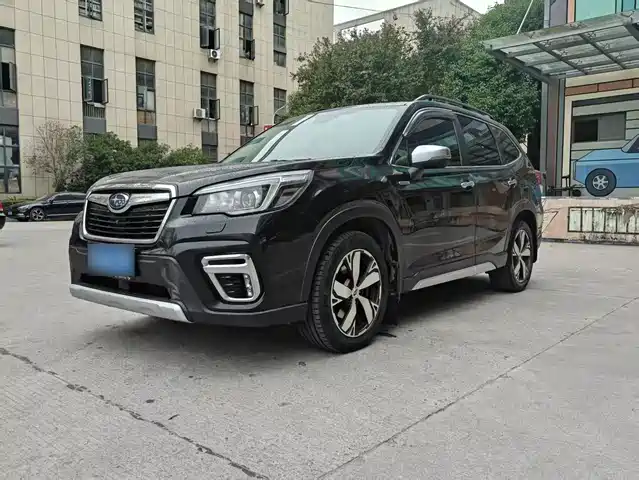 SUBARU FORESTER 2019