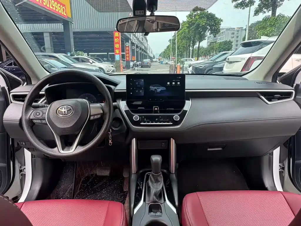 Toyota Frontlander — миниатюра 8