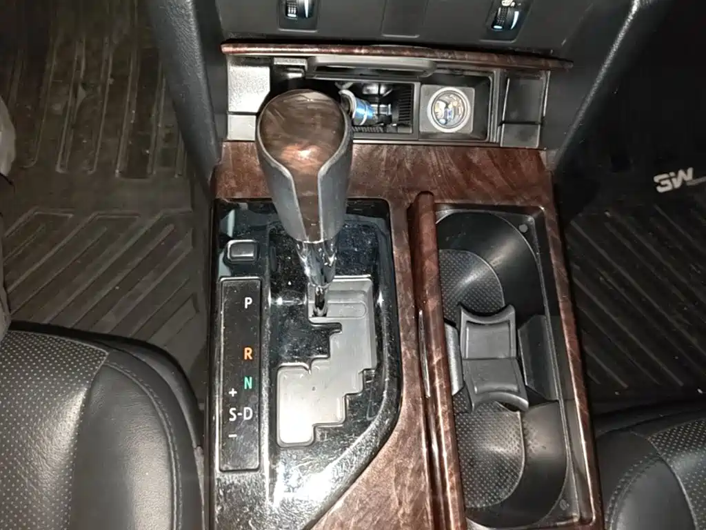 Toyota Camry — миниатюра 14