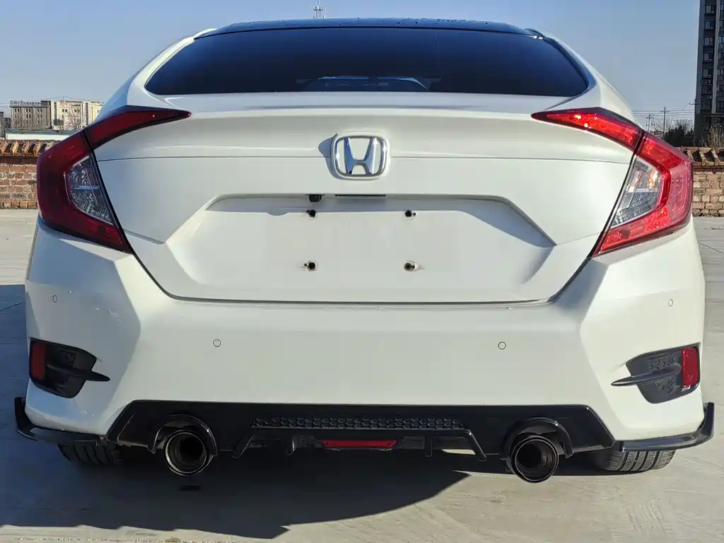 Honda Civic 2022 240TURBO CVT