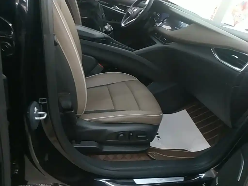 Buick Enclave — миниатюра 25