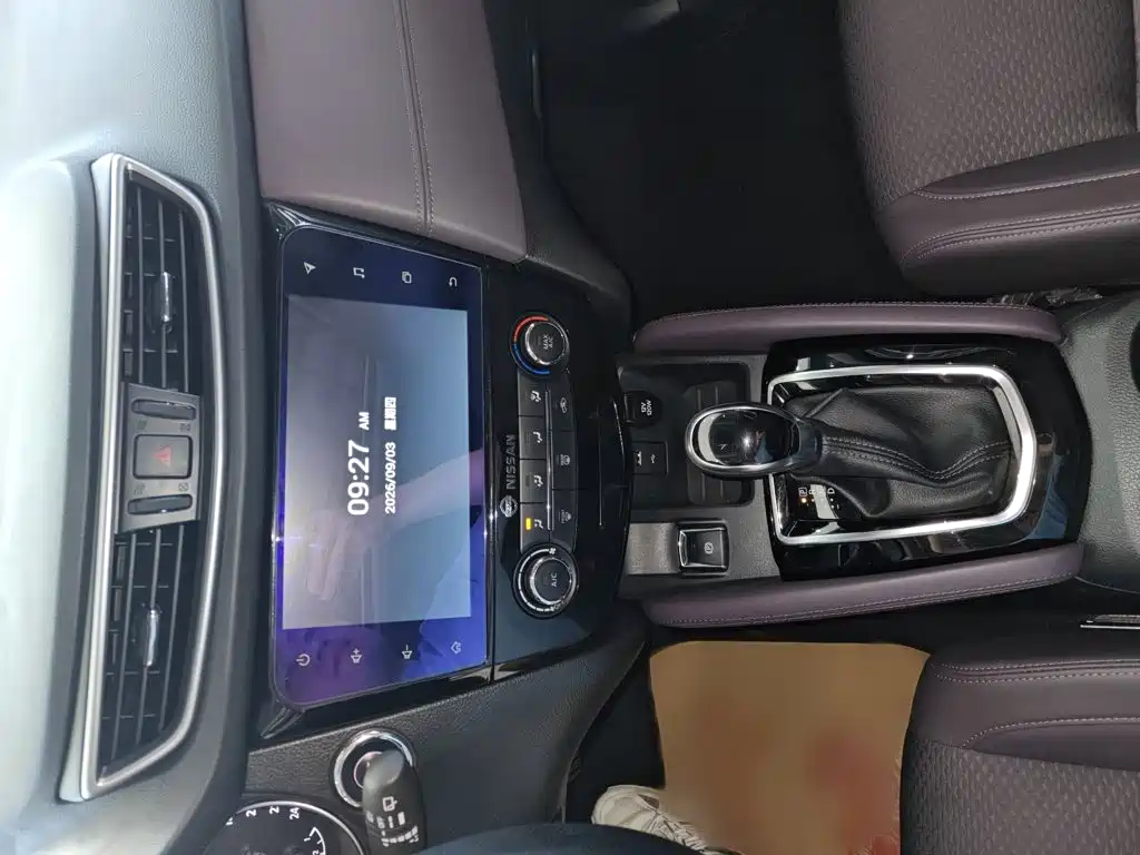 Nissan Qashqai — миниатюра 15