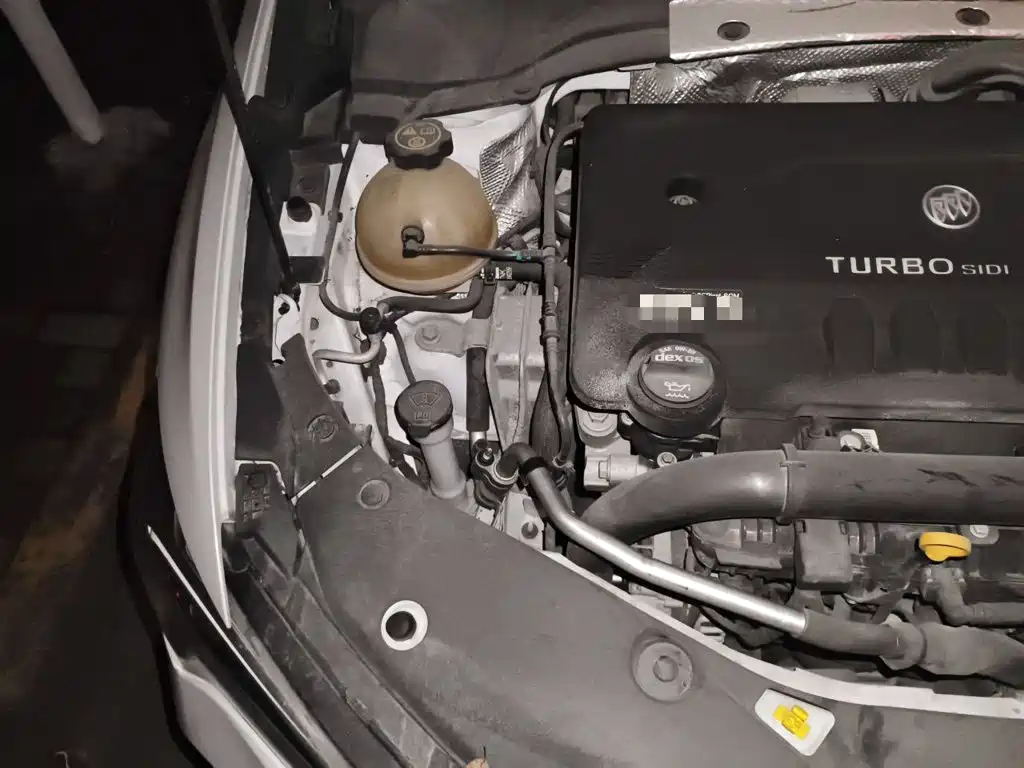 Buick Verano — миниатюра 21