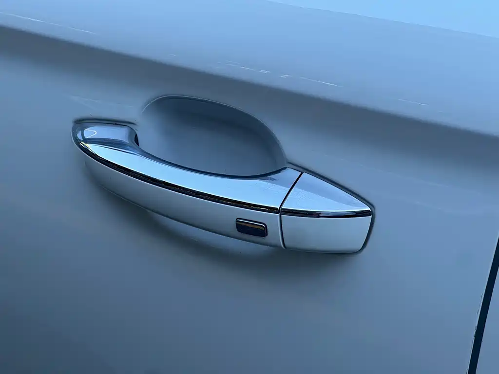 Roewe i5 — миниатюра 7