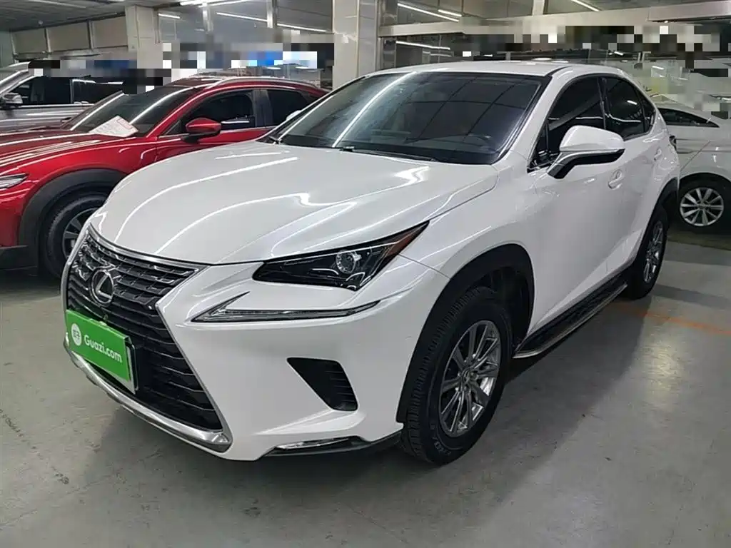 Lexus NX 2021