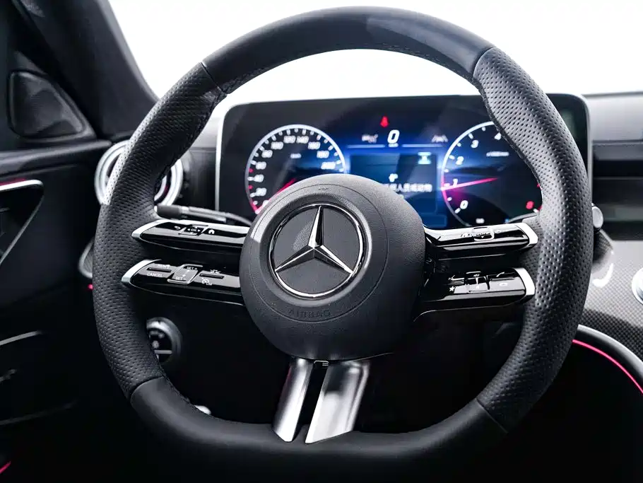 Mercedes-Benz C-Class — миниатюра 15