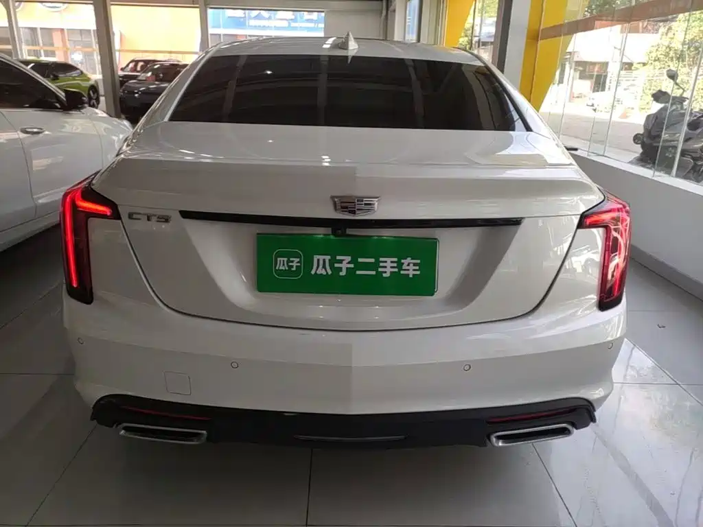 Cadillac CT5 — миниатюра 6