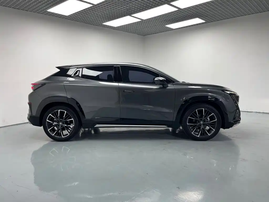 Changan UNI-T — миниатюра 5