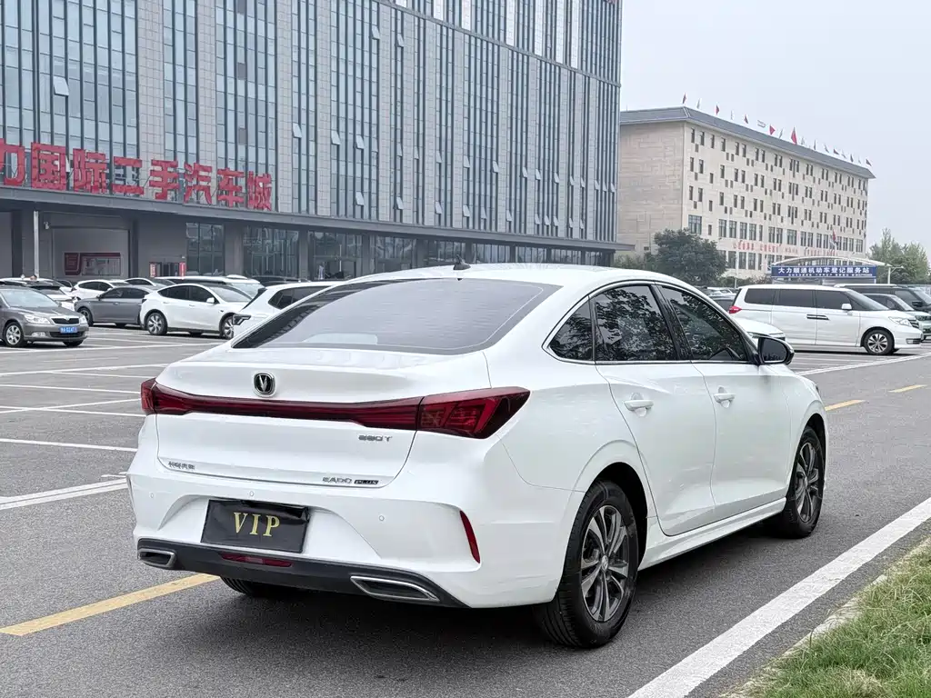 Changan Eado — миниатюра 7