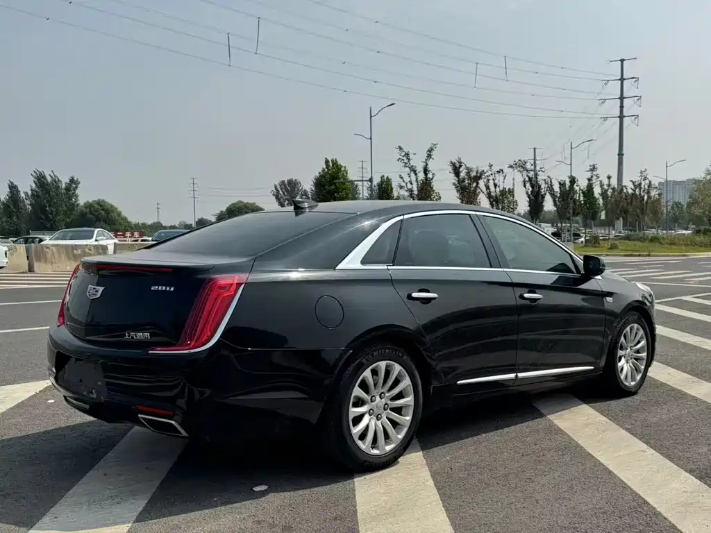 Cadillac XTS — миниатюра 9