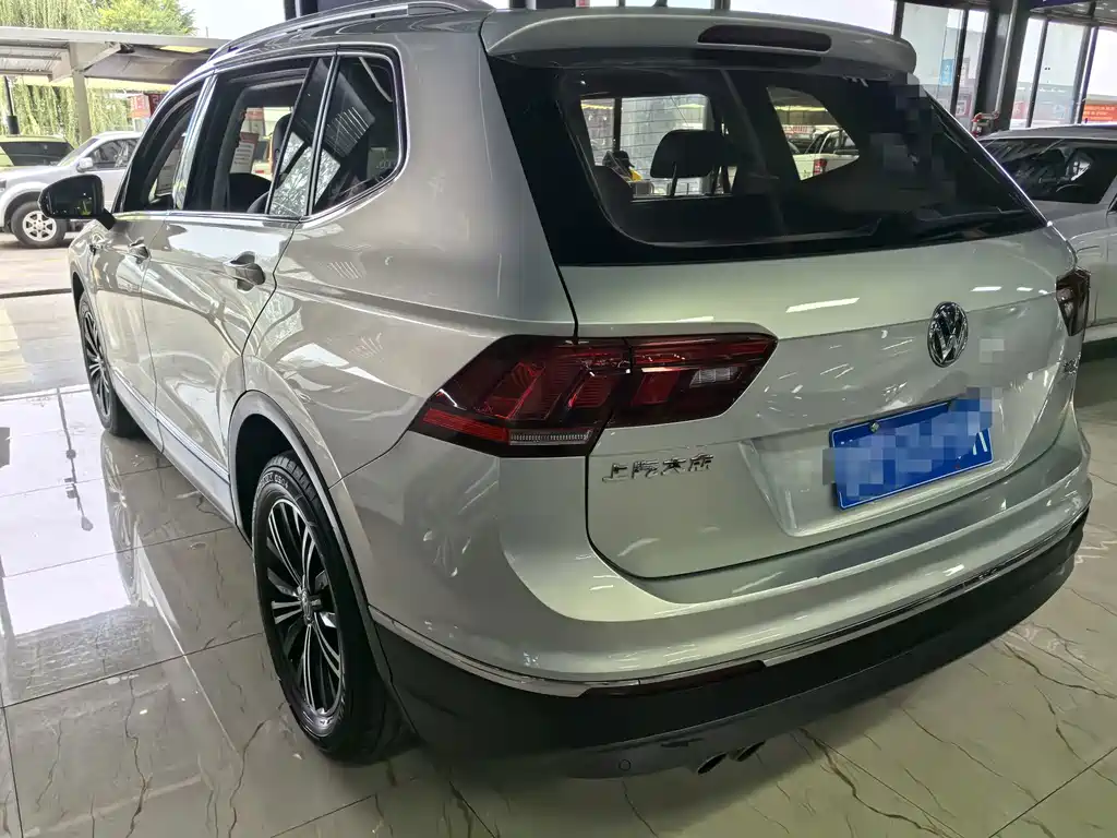 Volkswagen Tiguan L — миниатюра 4