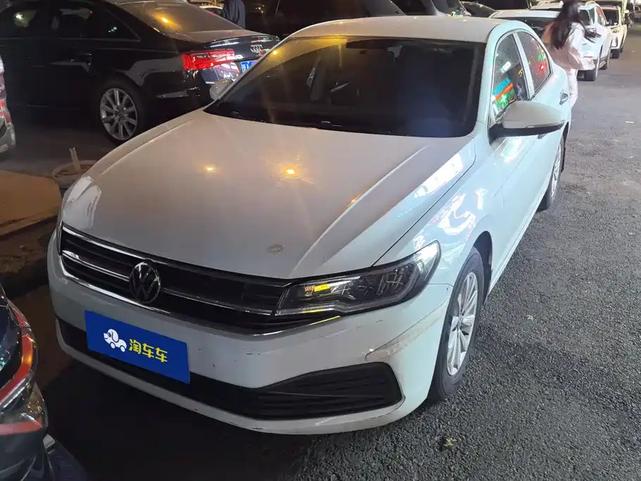 Volkswagen Bora — миниатюра 2