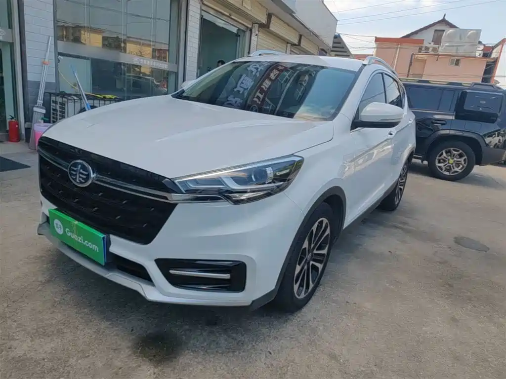 Купить FAW 骏派D80