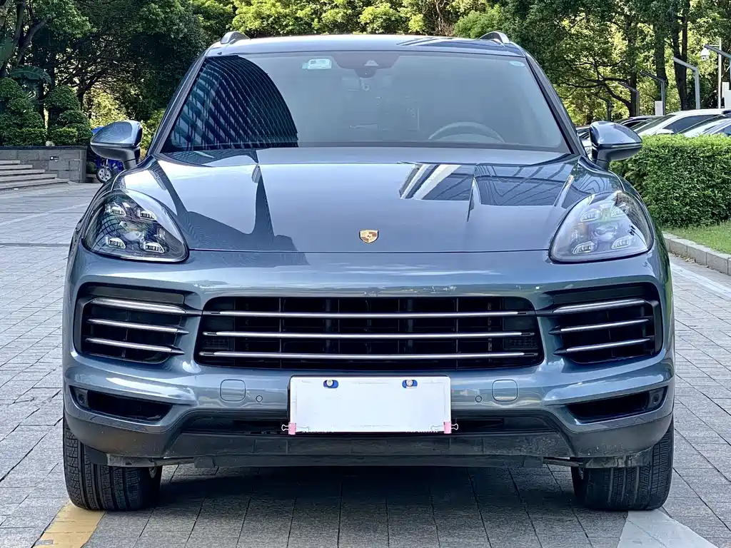Porsche Cayenne — миниатюра 3