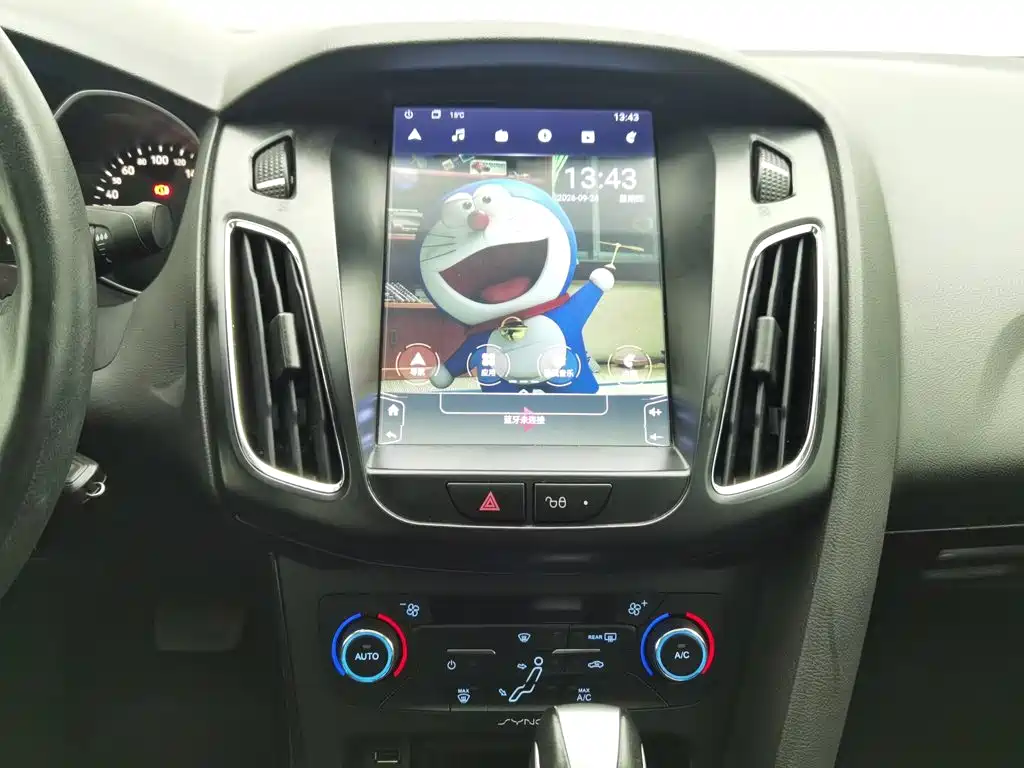 Ford Focus — миниатюра 12