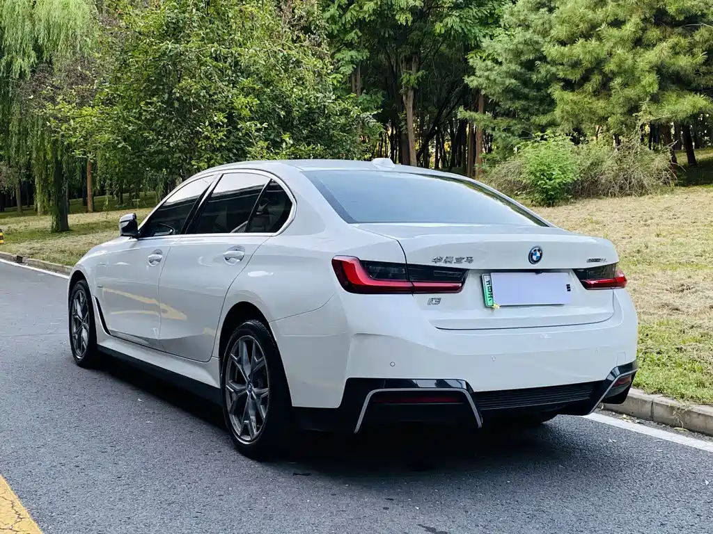 BMW i3 — миниатюра 16