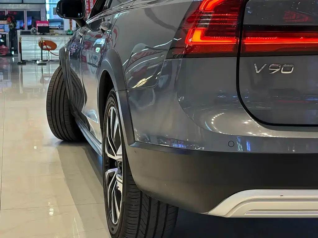 Volvo V90 — миниатюра 16