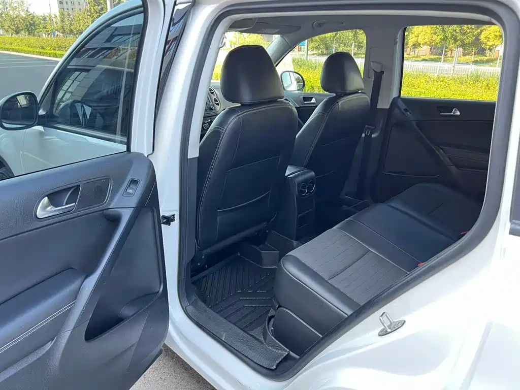 Volkswagen Tiguan — миниатюра 7