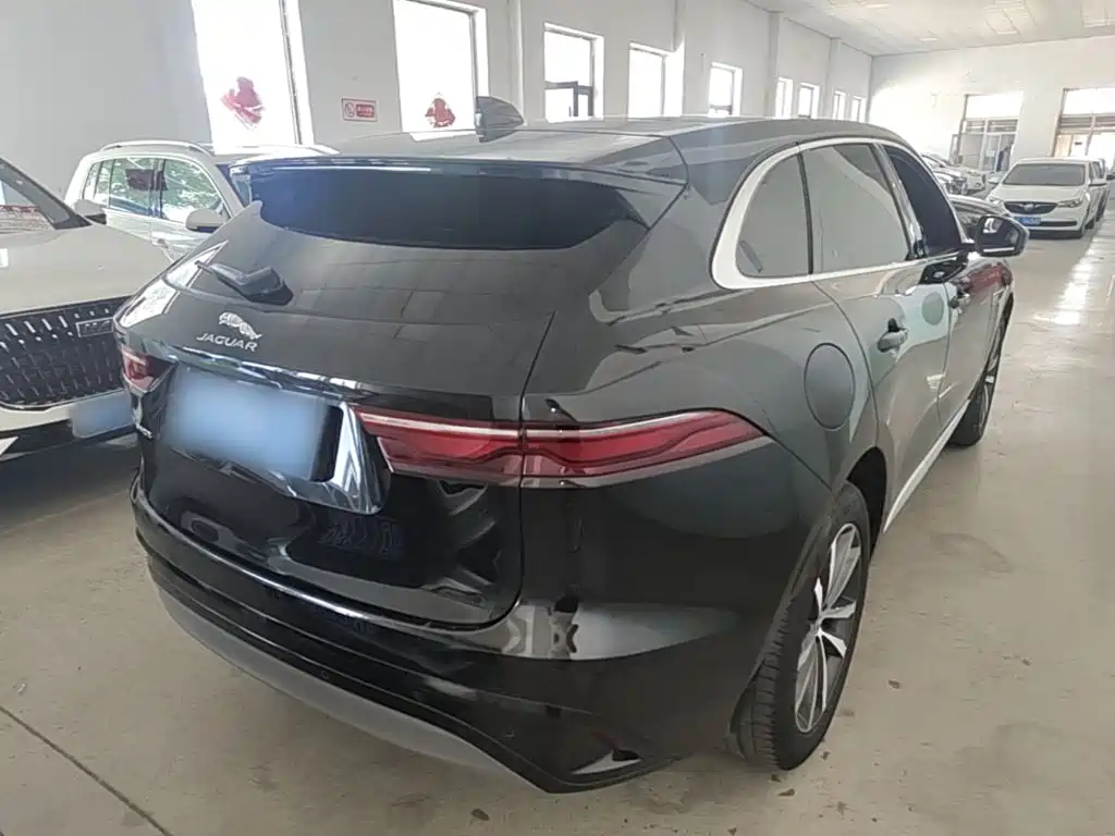 Jaguar F-PACE — миниатюра 7