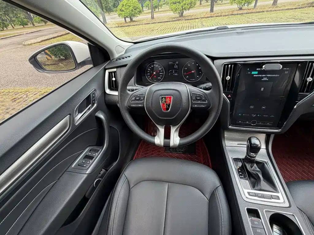 Roewe i6 Classic — миниатюра 9