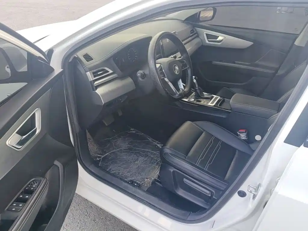 BYD Qin — миниатюра 16
