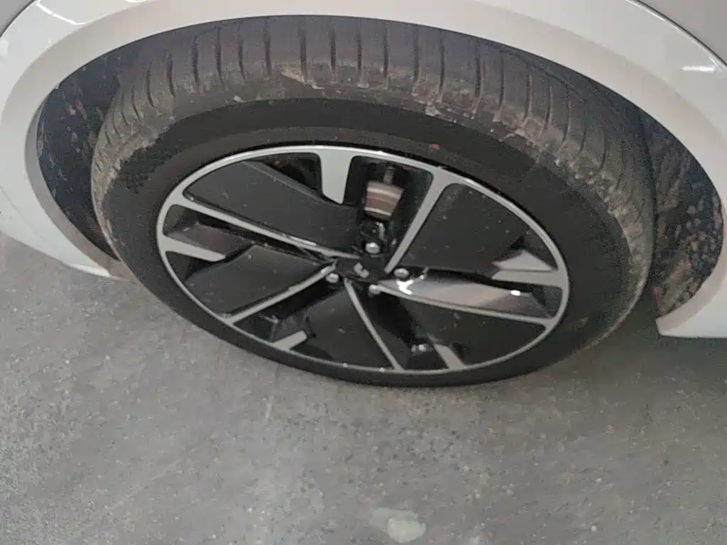 Li Auto Li L8 — миниатюра 23