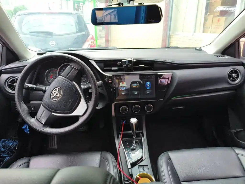 Toyota Corolla — миниатюра 10