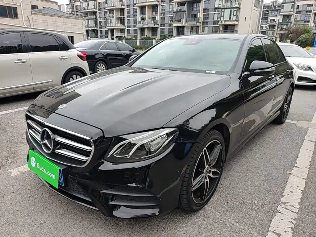 Mercedes-Benz E-Class — миниатюра 2