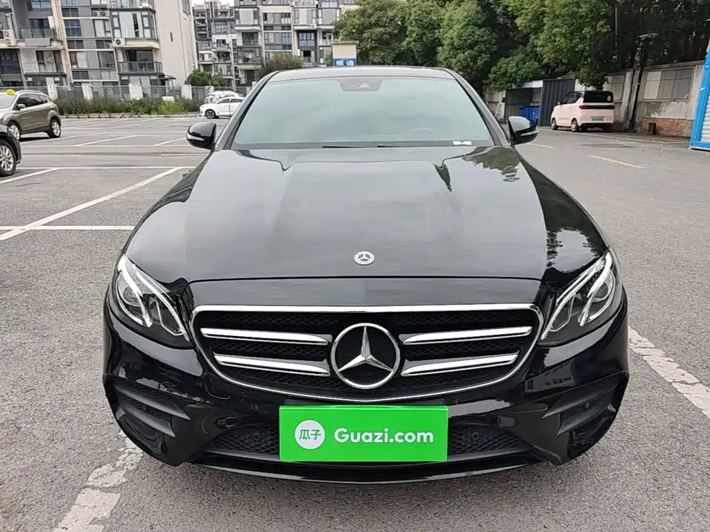 Mercedes-Benz E-Class — миниатюра 3