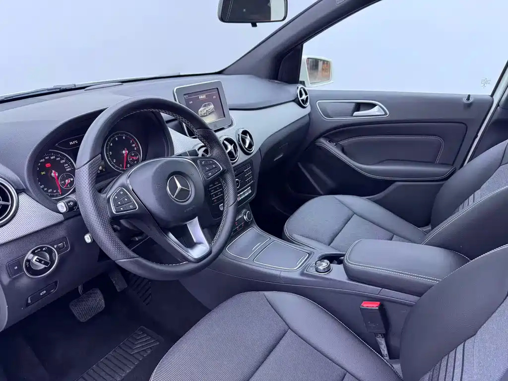 Mercedes-Benz B-Class — миниатюра 4