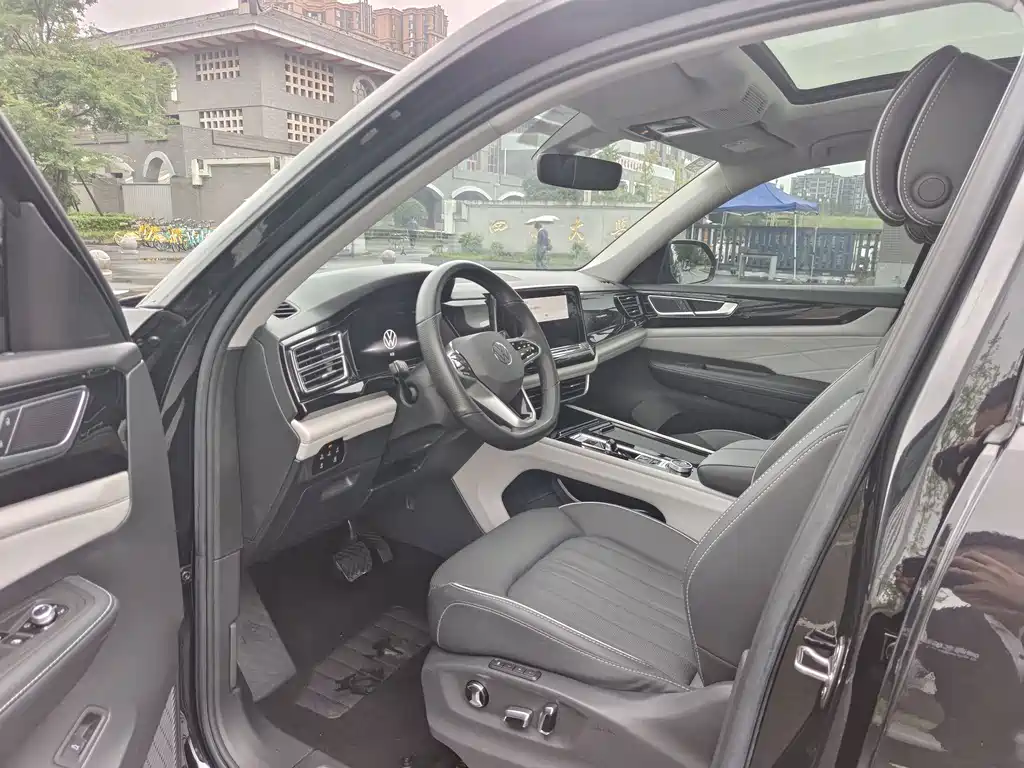 Volkswagen Teramont — миниатюра 3